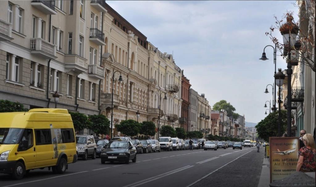 Comfortable Flat In Central Тбілісі Номер фото