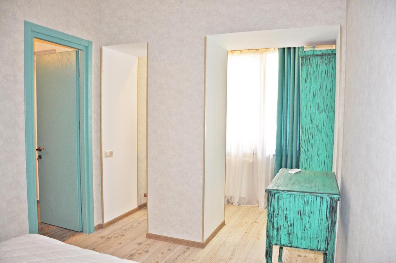 Comfortable Flat In Central Тбілісі Екстер'єр фото